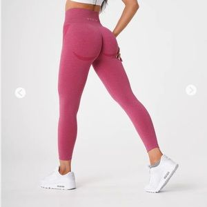 Crimson NVGTN contour seamless leggings